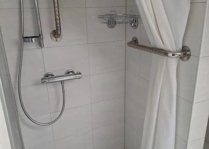 Neu! Friesland Appartamento Zetel